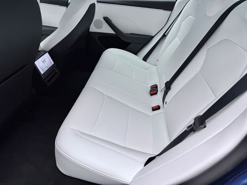 Used 2025 Tesla Model 3 Long Range AWD/4WD image 14