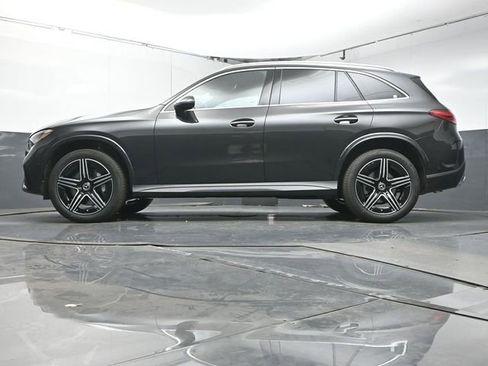 Used 2026 Mercedes-Benz GLC 300 image 40