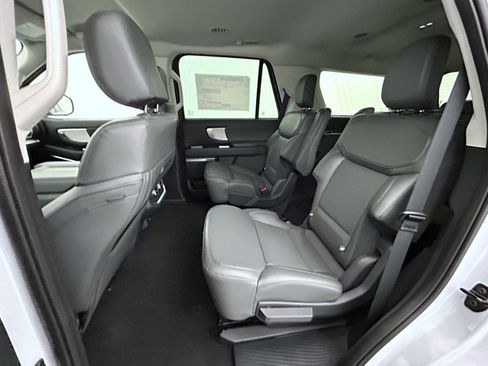 New 2026 Ford Expedition Active image 21