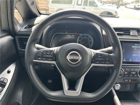 Used 2025 Nissan Leaf S FWD image 18