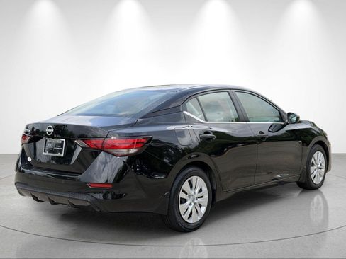 Used 2024 Nissan Sentra S FWD image 5