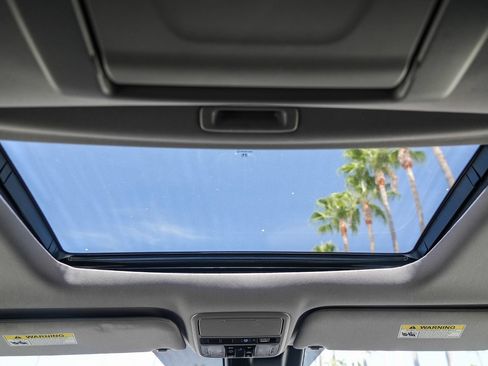 Used 2020 Honda Odyssey Elite image 16