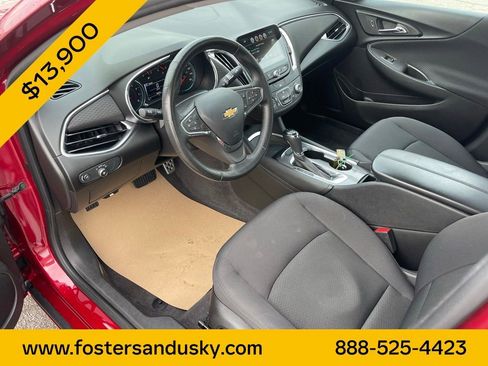 Used 2017 Chevrolet Malibu LT image 14