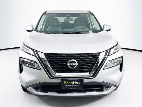 Used 2023 Nissan Rogue SV AWD/4WD image 2