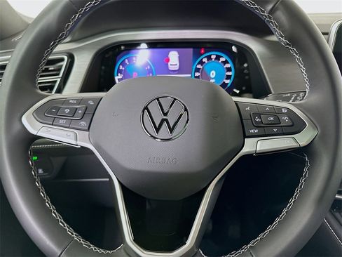 New 2025 Volkswagen Atlas Cross Sport SE image 18