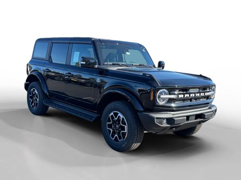 New 2025 Ford Bronco Outer Banks image 7