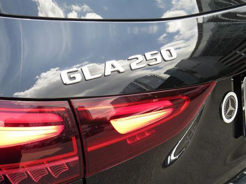 Used 2026 Mercedes-Benz GLA 250 4MATIC image 30