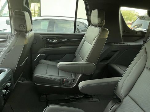 Certified 2022 GMC Yukon Denali AWD/4WD image 9