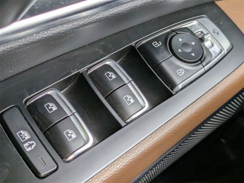 Used 2022 Kia Telluride SX w/ SX Prestige Package image 25