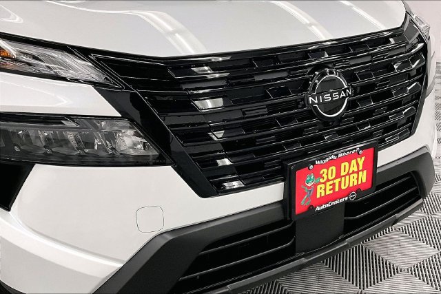 New 2026 Nissan Rogue Dark Armor AWD/4WD image 16
