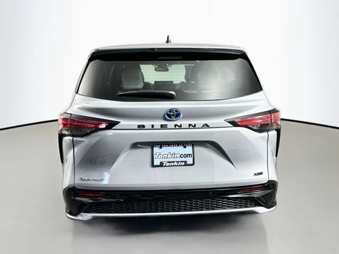 Certified 2025 Toyota Sienna XSE AWD/4WD image 6