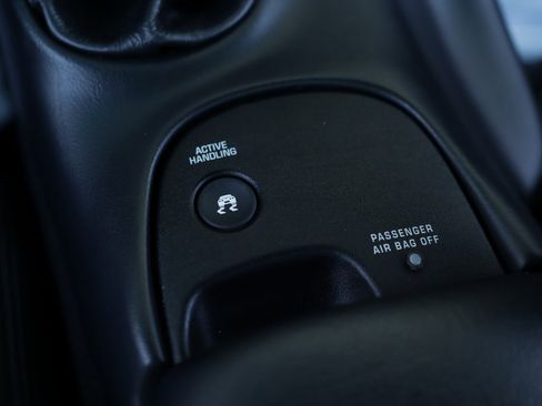 Used 2002 Chevrolet Corvette Coupe w/ Preferred Equipment Group2 image 17