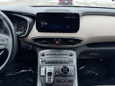 Used 2023 Hyundai Santa Fe SEL image 2