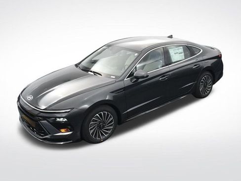 Used 2025 Hyundai Sonata SEL FWD image 23
