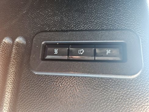 Used 2016 Ford Expedition XLT w/ Equipment Group 202A image 21