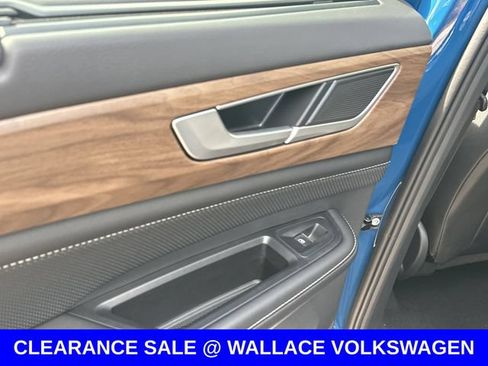 Certified 2026 Volkswagen Atlas SE FWD image 12