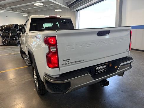 Used 2025 Chevrolet Silverado 2500 LT w/ Convenience Package AWD/4WD image 5