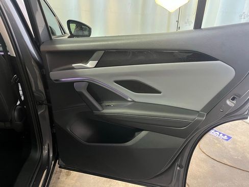 Certified 2025 Volkswagen Tiguan SE image 26