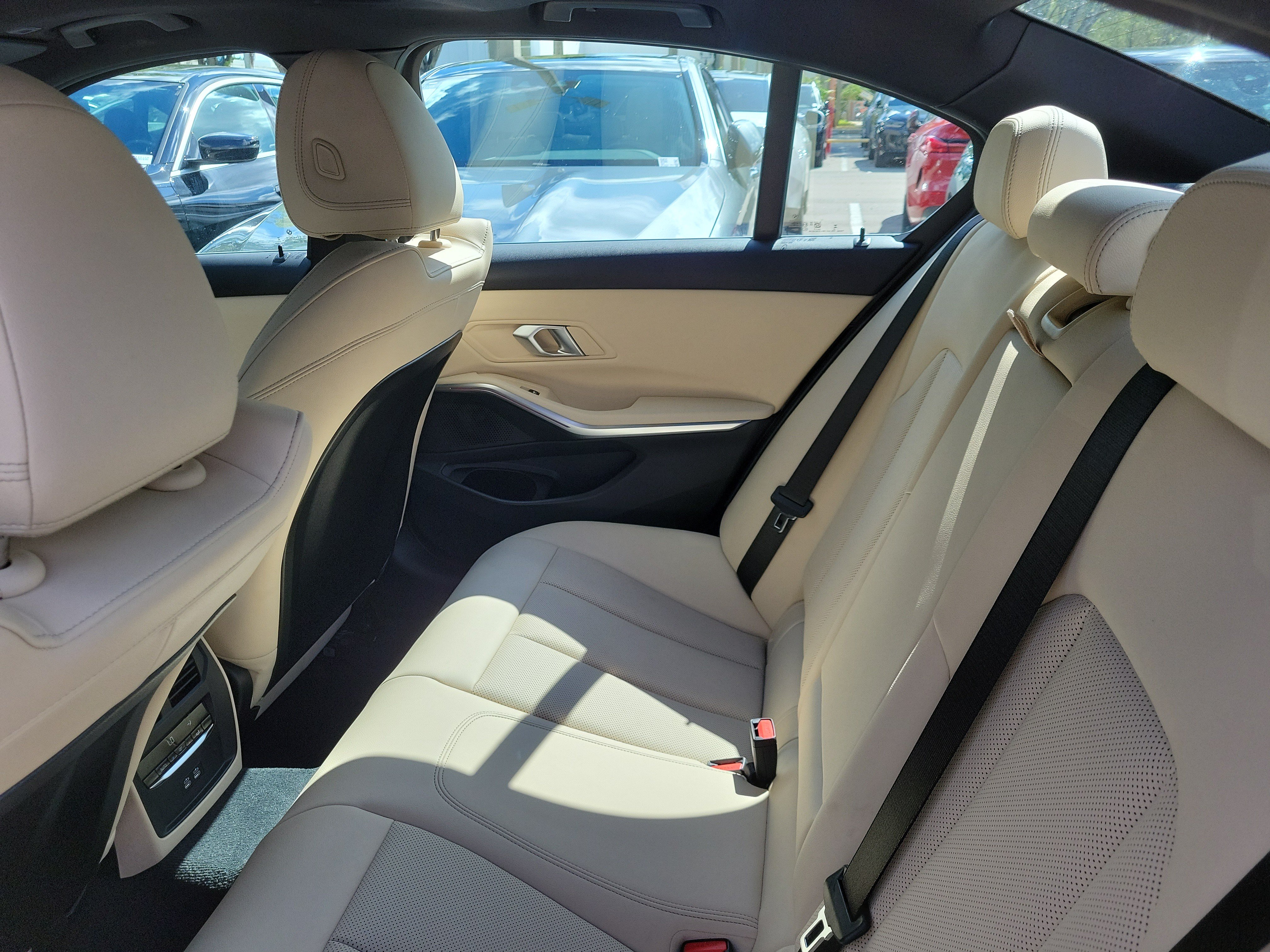 Used 2026 BMW 330i Sedan RWD image 8