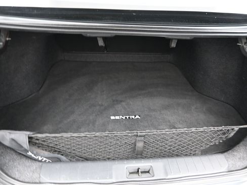 Used 2022 Nissan Sentra SR w/ Trunk Package image 15