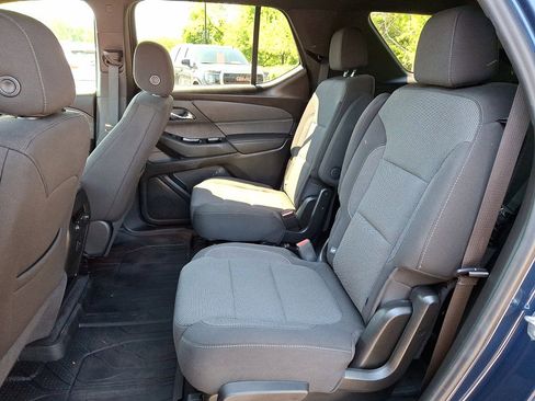 Certified 2023 Chevrolet Traverse LT FWD image 20