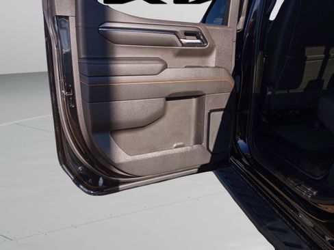 Used 2024 GMC Sierra 1500 AT4 w/ Technology Package image 27