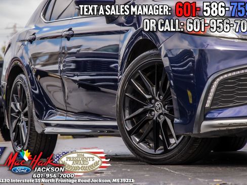 Used 2022 Toyota Camry XSE FWD image 2
