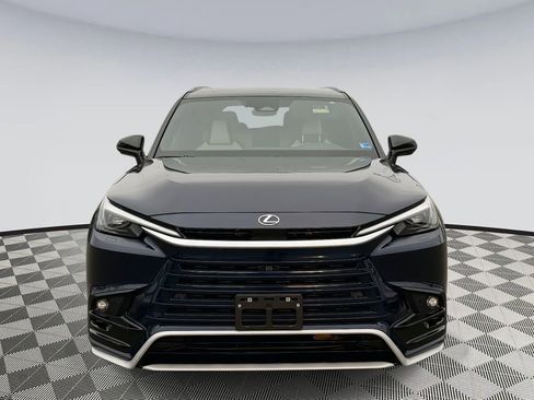 Used 2025 Lexus TX 500h AWD w/ Technology Package image 6