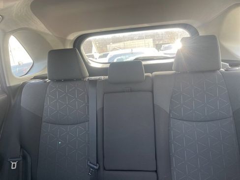 Used 2020 Toyota RAV4 XLE image 34