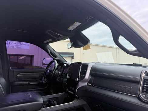 Used 2019 RAM 2500 Limited image 22