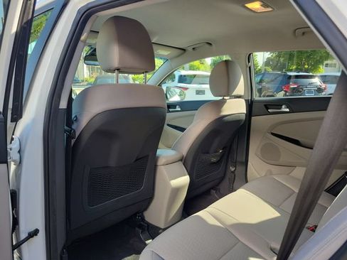 Used 2021 Hyundai Tucson SE FWD image 9
