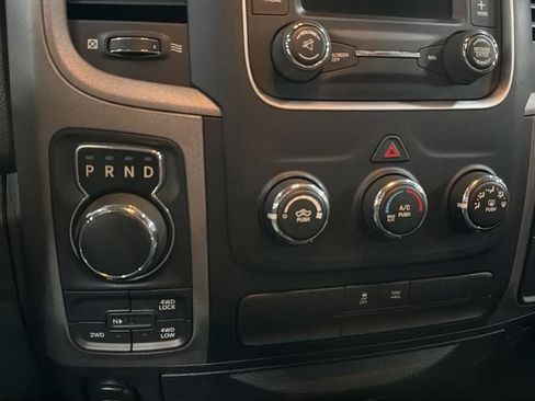 Used 2017 RAM 1500 Express image 20