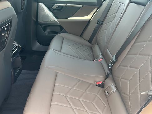 New 2026 BMW i5 eDrive40 image 15