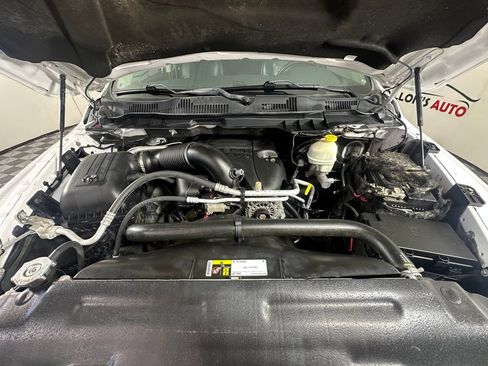 Used 2016 RAM 1500 Laramie AWD/4WD image 11
