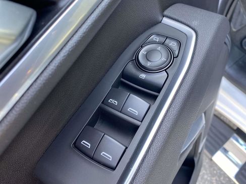 Used 2025 Chevrolet Silverado 2500 LT w/ Convenience Package image 18