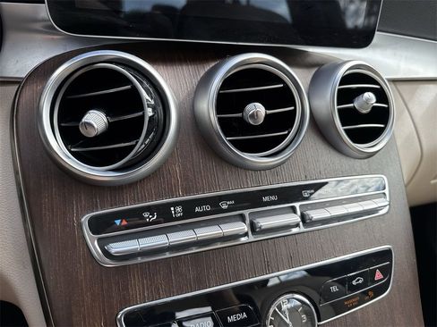 Used 2019 Mercedes-Benz C 300 Sedan image 52