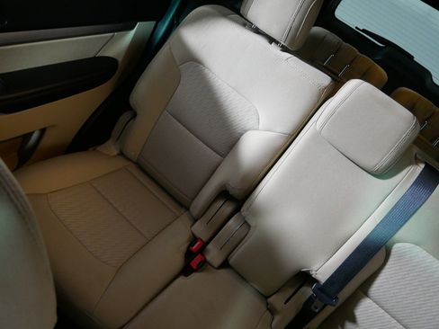 Used 2016 Ford Explorer Base image 12