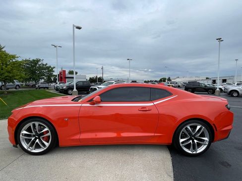 Used 2020 Chevrolet Camaro LT w/ RS Package RWD image 4