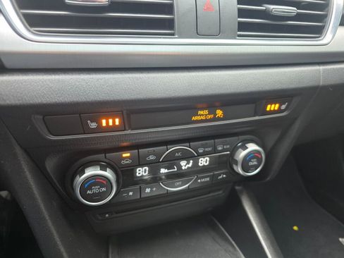 Used 2016 MAZDA MAZDA3 s Grand Touring image 27