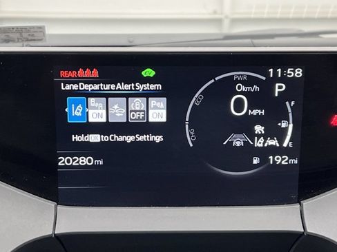 Used 2023 Toyota Prius LE FWD image 13
