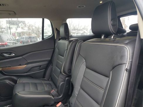 Used 2019 GMC Acadia Denali image 10