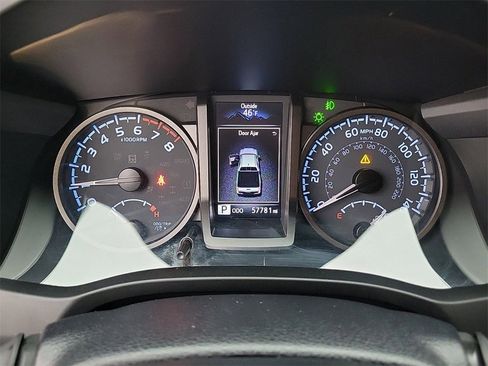 Used 2021 Toyota Tacoma TRD Off-Road w/ Technology Package image 23