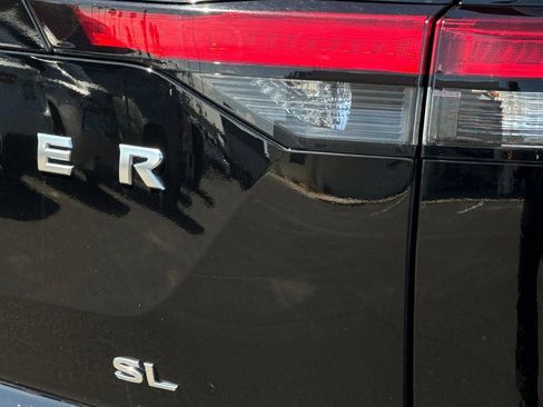Used 2023 Nissan Pathfinder SL FWD image 27
