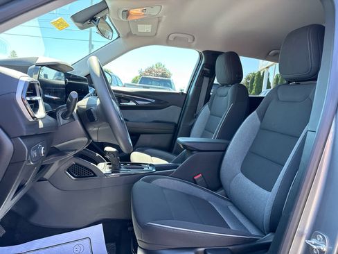 Certified 2024 Chevrolet TrailBlazer LS w/ LS Convenience Package FWD image 11