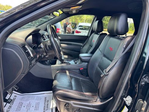 Used 2018 Dodge Durango R/T w/ Blacktop Package AWD/4WD image 10