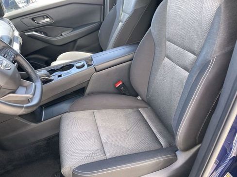 Used 2025 Nissan Rogue SV AWD/4WD image 11