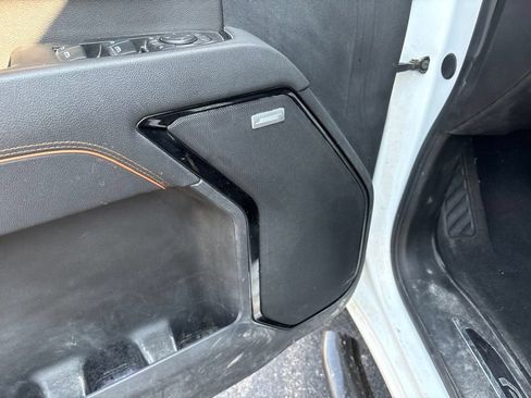 Used 2025 GMC Sierra 2500 AT4 AWD/4WD image 15