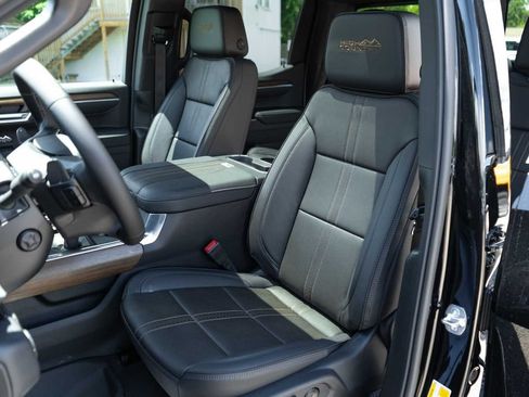 New 2026 Chevrolet Silverado 1500 High Country AWD/4WD image 12