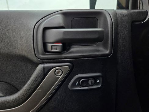 Used 2015 Jeep Wrangler Sport w/ Quick Order Package 23S image 11