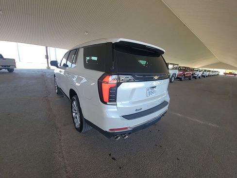Used 2025 Chevrolet Tahoe Premier AWD/4WD image 10